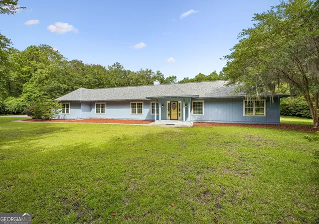 Homes for sale in Woodbine, GA | 331 Magna Carta Dr, Woodbine, GA 31569 | MLS# 10789264