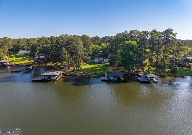 Homes for sale in Sparta, GA | 811 Chickasaw Dr N, Sparta, GA 31087 | MLS# 10774926