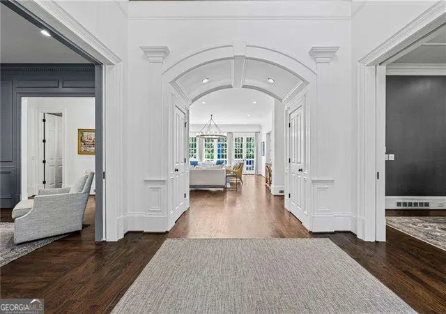 3rd image of 4371 Club Dr Ne, Atlanta, GA 30319 | MLS# 10819456