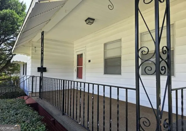 Photo 3 of Single family home for sale at 201 C Street, Thomaston, GA 30286 | MLS# 10832578 | Listing updated on 2026-09-08