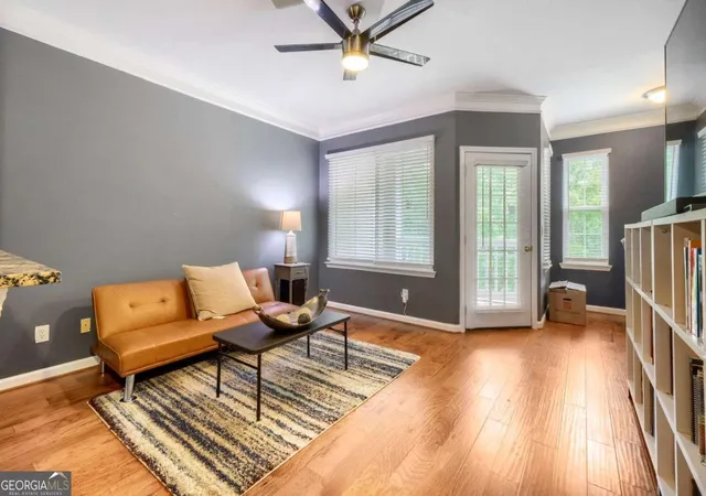 Listing Photo 4 - Condo for sale in building located at 1752 Pryor Rd Sw, Atlanta, GA 30315 - Unit #311