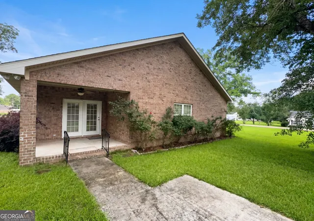 Photo 4 of Single family home for sale at 109 Corene Ave, Glennville, GA 30427 | MLS# 10827891 | Listing updated on 2026-08-25