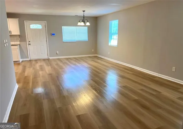 3rd image of 566 Rockwell St Sw, Atlanta, GA 30310 | MLS# 10816005