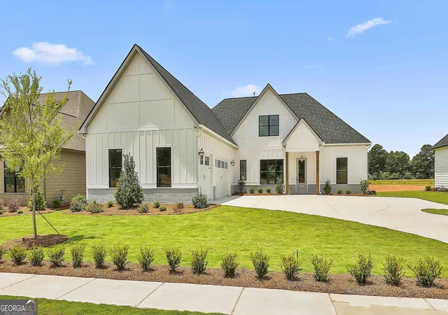 Homes for sale in Peachtree City, GA | 319 Ruffian Cir #71, Peachtree City, GA 30269 | MLS# 10543953