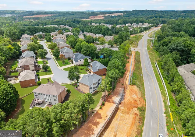 Photo 3 of Single family home for sale at 5605 Viewpoint Ct Ct, Suwanee, GA 30024 | MLS# 10814631 | Listing updated on 2026-09-30