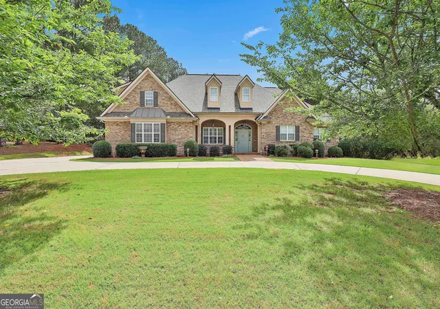 2nd image of 15 Stratford Way, Newnan, GA 30265 | MLS# 10836909