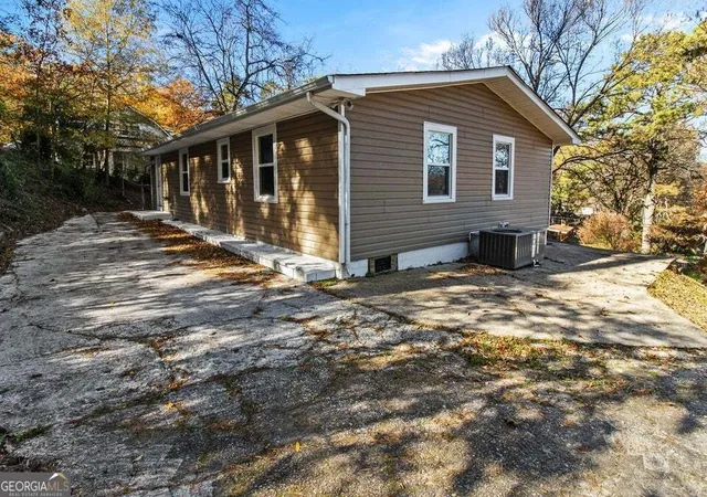 Photo 2 of Single family home for sale at 118 Alpine Dr, Rossville, GA 30741 | MLS# 10646903 | Listing updated on 2026-07-04