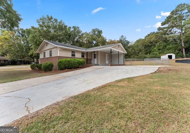 Photo 1 of Single family home for sale at 203 Bassett St, Centerville, GA 31028 | MLS# 10866730 | Listing updated on 2026-10-28