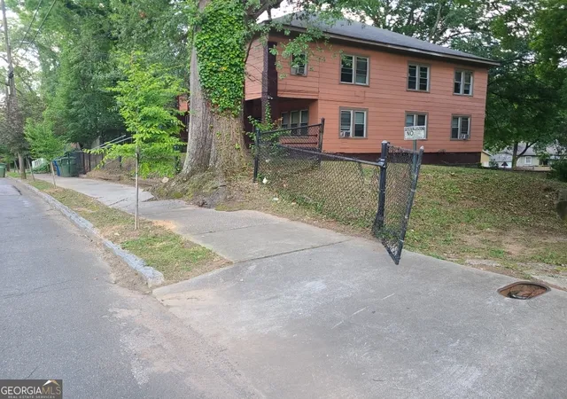 5th image of 1138 Sells Ave SW, Atlanta, GA 30310