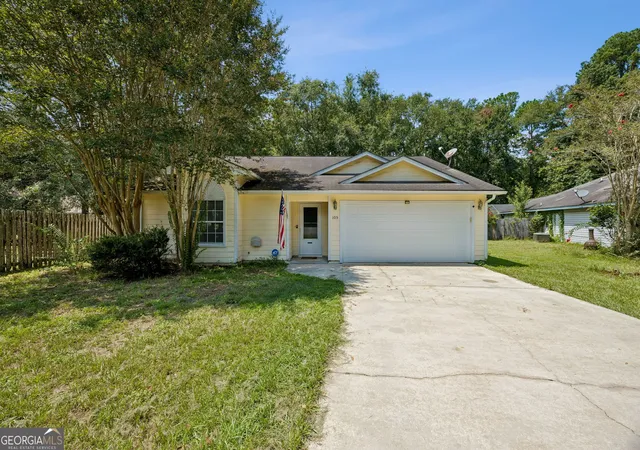 Photo 1 of Single family home for sale at 105 Longleaf Ct, Kingsland, GA 31548 | MLS# 10834408 | Listing updated on 2026-09-10