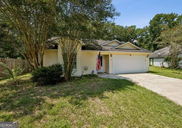 Photo 3 of Single family home for sale at 105 Longleaf Ct, Kingsland, GA 31548 | MLS# 10834408 | Listing updated on 2026-09-10