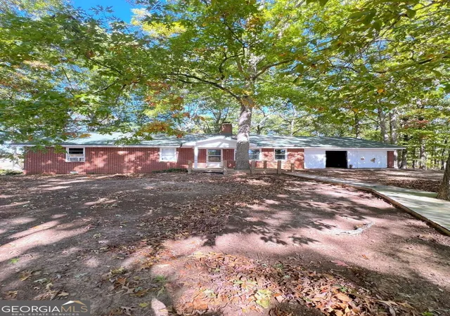 Single family home for sale at 970 Diamond Hl Colbert Rd, Colbert, GA 30628 | MLS# 10880749