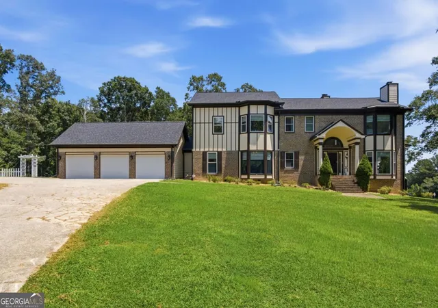 Photo 3 of Single family home for sale at 2485 Rock Springs Rd, Buford, GA 30519 | MLS# 10821584 | Listing updated on 2026-09-29