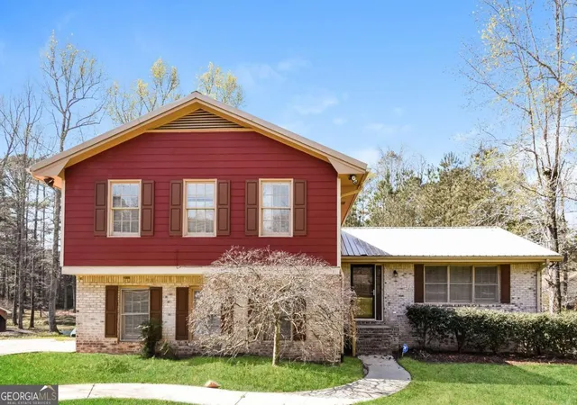 Photo 1 of Single family home for sale at 2069 Christian Cir Se, Conyers, GA 30013 | MLS# 10717044 | Listing updated on 2026-09-28