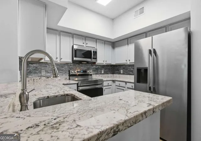 4th image of 245 Amal Dr Sw #1008, Atlanta, GA 30315 | MLS# 10781321