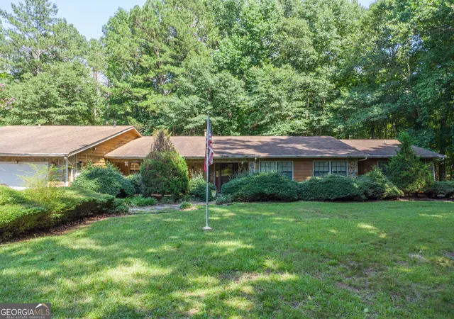 Photo 1 of Single family home for sale at 326 Ware Rd, Newnan, GA 30263 | MLS# 10801825 | Listing updated on 2026-07-23