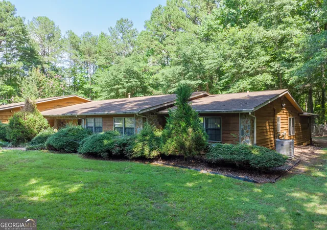 Photo 2 of Single family home for sale at 326 Ware Rd, Newnan, GA 30263 | MLS# 10801825 | Listing updated on 2026-07-23