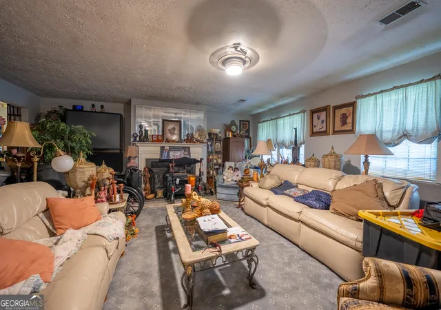 Photo 4 of Single family home for sale at 326 Ware Rd, Newnan, GA 30263 | MLS# 10801825 | Listing updated on 2026-07-23