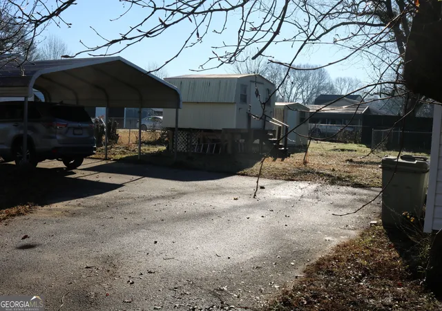 Homes for sale in Comer, GA | 640 Gholston St, Comer, GA 30629 | MLS# 10692738
