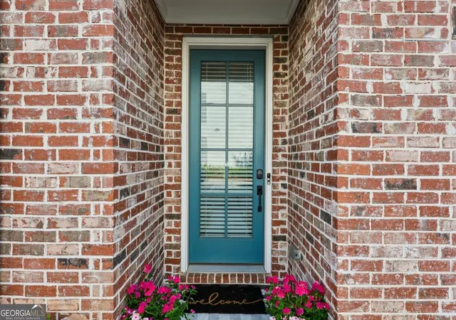 3rd image of 433 Burton Dr, Alpharetta, GA 30009 | MLS# 10798520