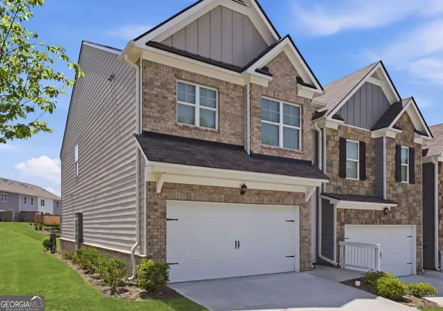 2nd image of 2303 Blue Monarch Dr, Buford, GA 30519 | MLS# 10758758