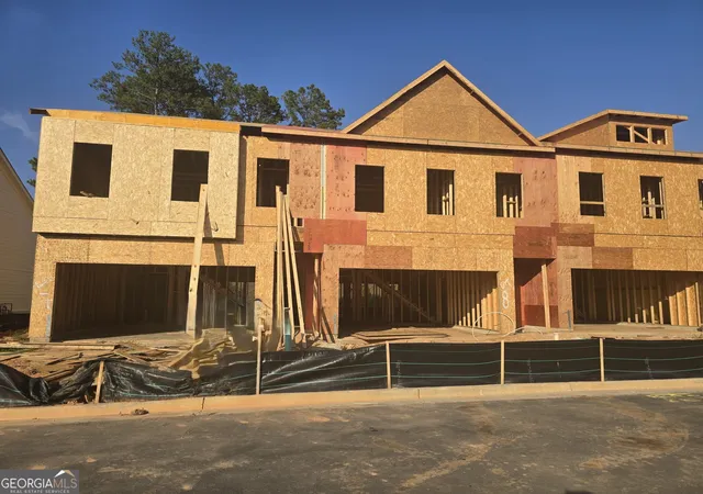 Photo 3 of Townhouse for sale at 3371 Thurgood Ct, Snellville, GA 30078 | MLS# 10828053 | Listing updated on 2026-09-04