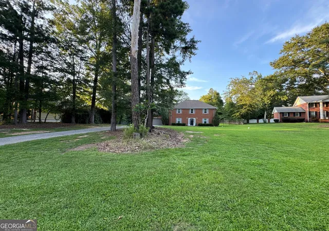 3rd image of 760 Kings Crest Ct, Fairburn, GA 30213 | MLS# 10817921