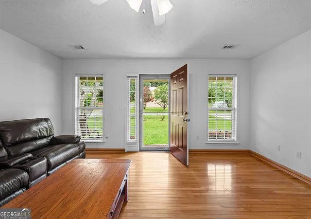 3rd image of 615 Peach St, Manchester, GA 31816 | MLS# 10812862
