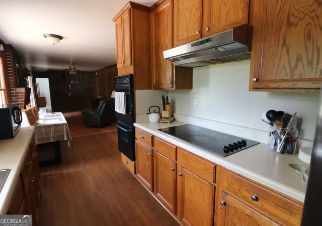 Photo 2 of Single family home for sale at 1352 Fairview Rd, Stockbridge, GA 30281 | MLS# 10802783 | Listing updated on 2026-09-24