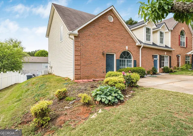 Homes for sale in Cumming, GA | 4175 Glen Iris Dr, Cumming, GA 30040 | MLS# 10760667