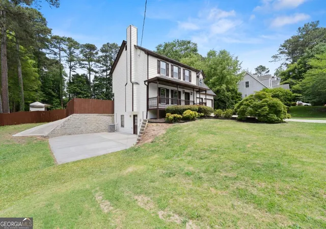 Homes for sale in Suwanee, GA | 1020 Forest Park Ln, Suwanee, GA 30024 | MLS# 10763931