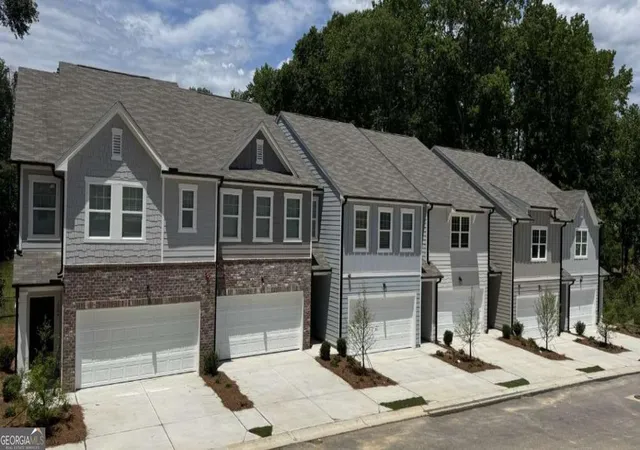 2nd image of 3029 Osier Cir, Douglasville, GA 30135 | MLS# 10813513