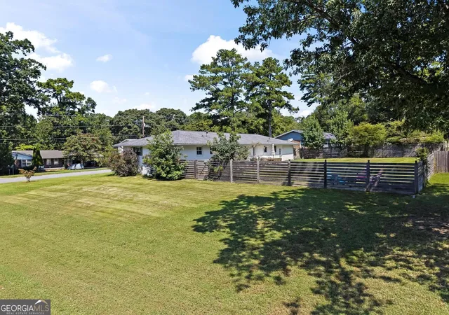 Photo 3 of Sale Pending at 711 Forest Ridge Dr Se, Marietta, GA 30067 | MLS# 10831670 | Listing updated on 2026-09-02