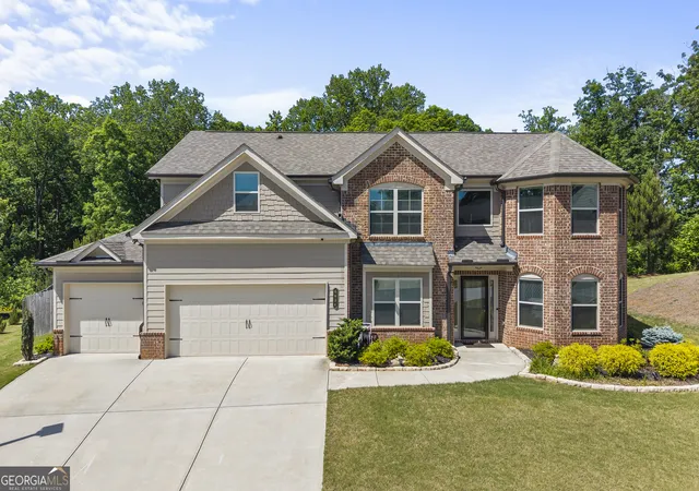 Photo 1 of Single family home for sale at 6024 Park Bay Ct, Flowery Branch, GA 30542 | MLS# 10760404 | Listing updated on 2026-06-04