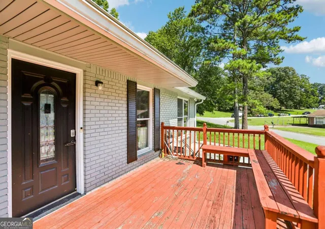 Photo 4 of Single family home for sale at 201 Meadowlark Ln, Jonesboro, GA 30236 | MLS# 10821937 | Listing updated on 2026-09-05