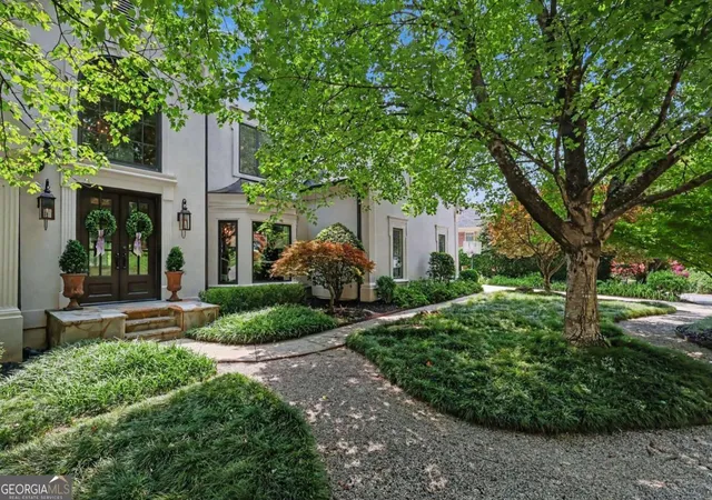 2nd image of 2375 Massey Ln, Decatur, GA 30033 | MLS# 10802640