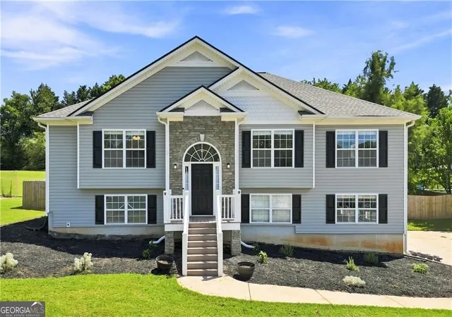 1st image of 39 Dunleith Dr, Dallas, GA 30132 | MLS# 10831170