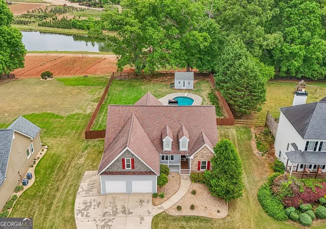 Photo 1 of Sale Pending at 7125 Crk Ridge Dr, Gainesville, GA 30506 | MLS# 10733057 | Listing updated on 2026-07-22