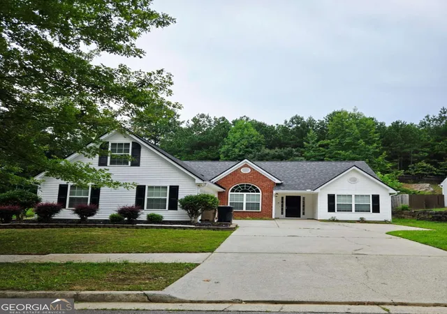 1st image of 2145 Mina Lane Dr, Buford, GA 30518 | MLS# 10824775