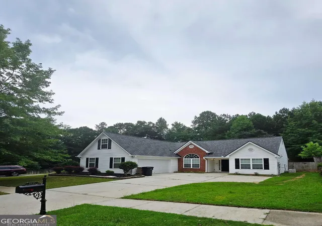 2nd image of 2145 Mina Lane Dr, Buford, GA 30518 | MLS# 10824775