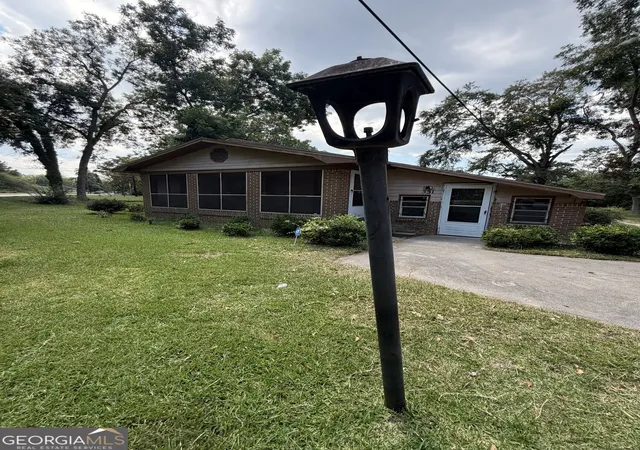 Photo 1 of Single family home for sale at 531 Smith St, Tennille, GA 31089 | MLS# 10832705 | Listing updated on 2026-10-09