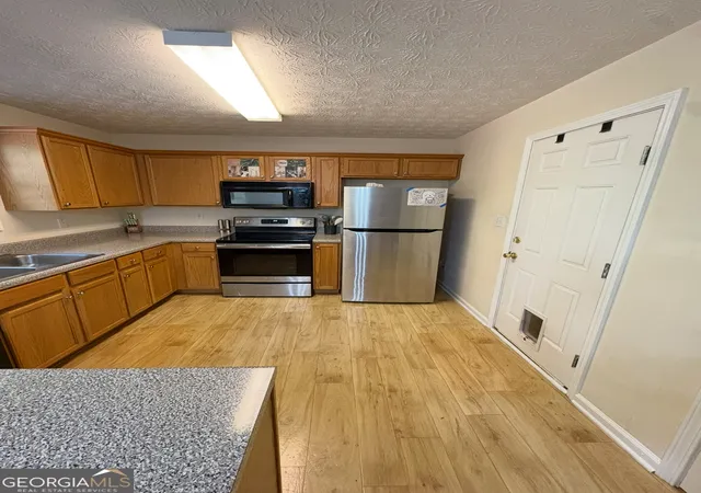Photo 4 of Single family home for sale at 74 Canterbury Dr, Grantville, GA 30220 | MLS# 10599881 | Listing updated on 2026-09-29