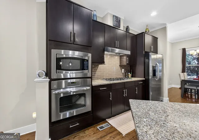 Photo 2 of Townhouse for sale at 1199 Huff Rd Nw #125, Atlanta, GA 30318 | MLS# 10780344 | Listing updated on 2026-08-20