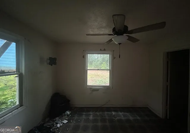 Photo 3 of Sale Pending at 211 W Mulberry St, Lagrange, GA 30240 | MLS# 10834582 | Listing updated on 2026-09-15