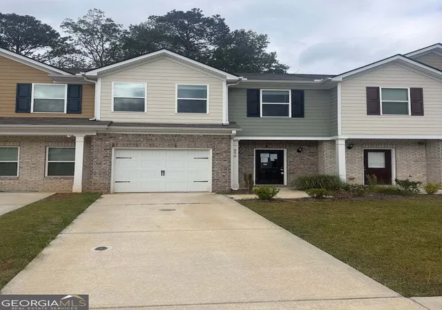 Photo 1 of Townhouse for sale at 8678 Lakeview Cmns, Jonesboro, GA 30238 | MLS# 10872826 | Listing updated on 2026-10-28
