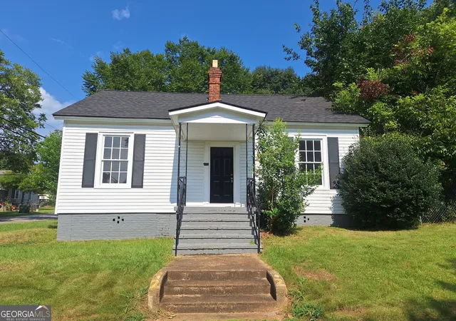 2nd image of 212 S 5th Ave, Lanett, AL 36863 | MLS# 10833788