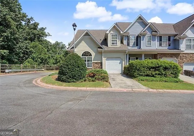Homes for sale in Kennesaw, GA | 330 General Wheeler Dr Nw #3, Kennesaw, GA 30144 | MLS# 10799958