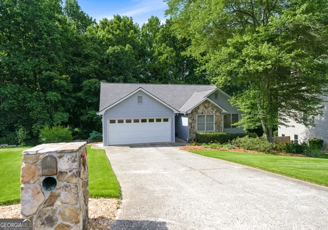 2nd image of 2083 James River Cvs, Suwanee, GA 30024 | MLS# 10778554