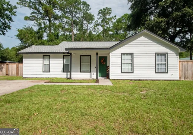 1st image of 300 Village Dr, Woodbine, GA 31569 | MLS# 10827720