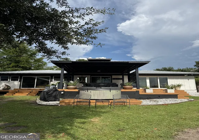 Photo 3 of Single family home for sale at 709 Teresa Dr, Lake Park, GA 31636 | MLS# 10727264 | Listing updated on 2026-09-13